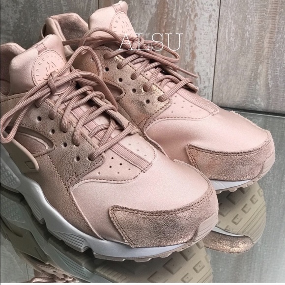 Nike Huarache Run Particle Beige Peach W AUTHENTIC - Picture 5 of 8